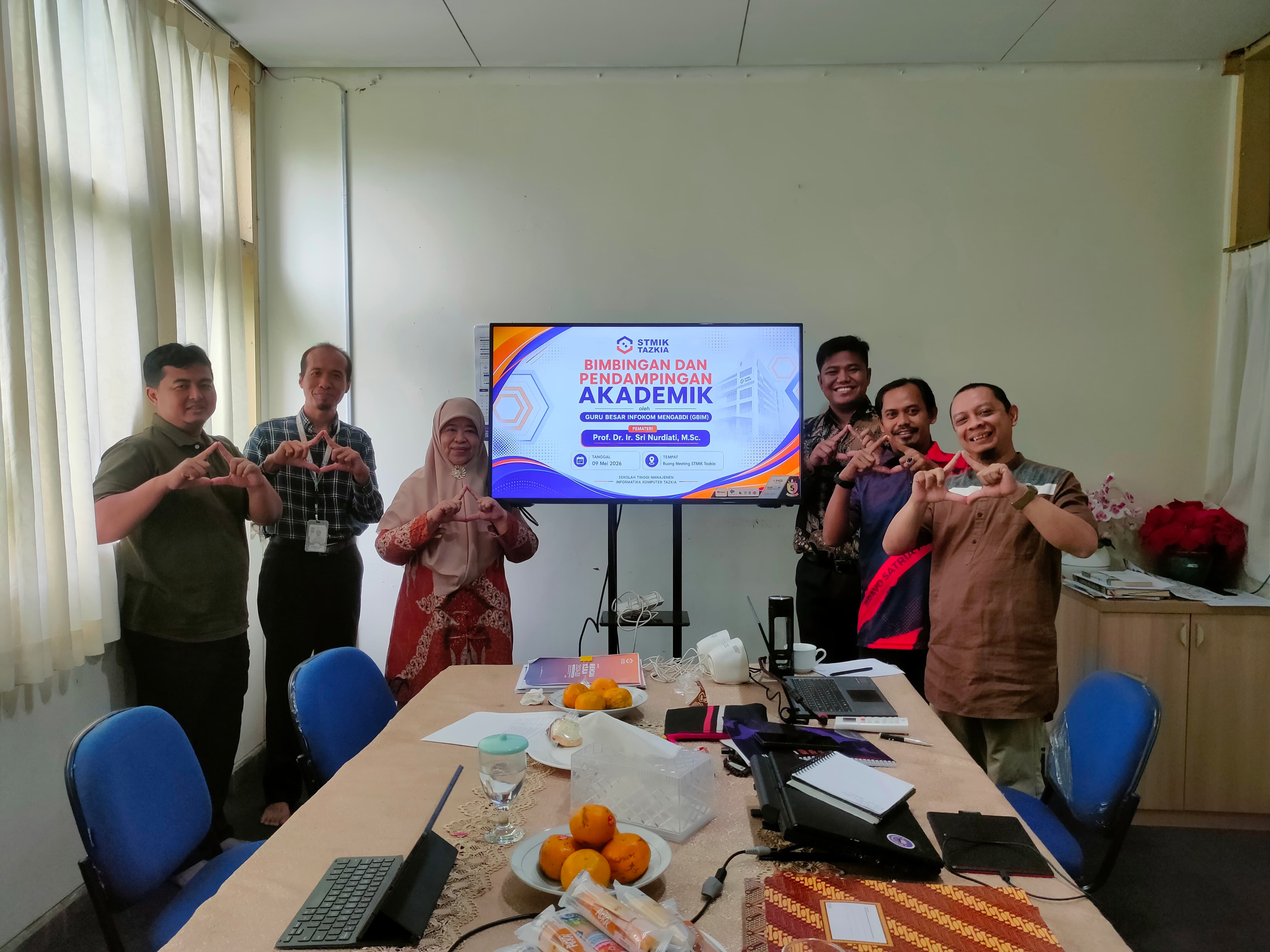 Prof. Sri Nurdiati (IPB) Dampingi STMIK Tazkia melalui Program Guru Besar Infokom Mengabdi (GBIM) Aptikom 2026